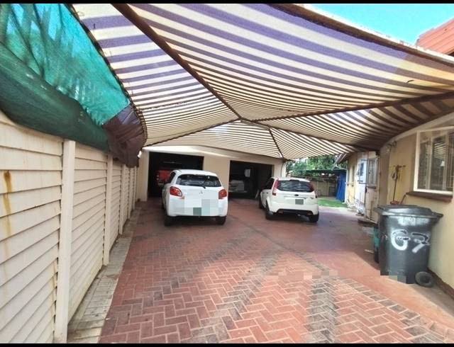 3 BEDROOM HOUSE FOR SALE IN GEELHOUTPARK